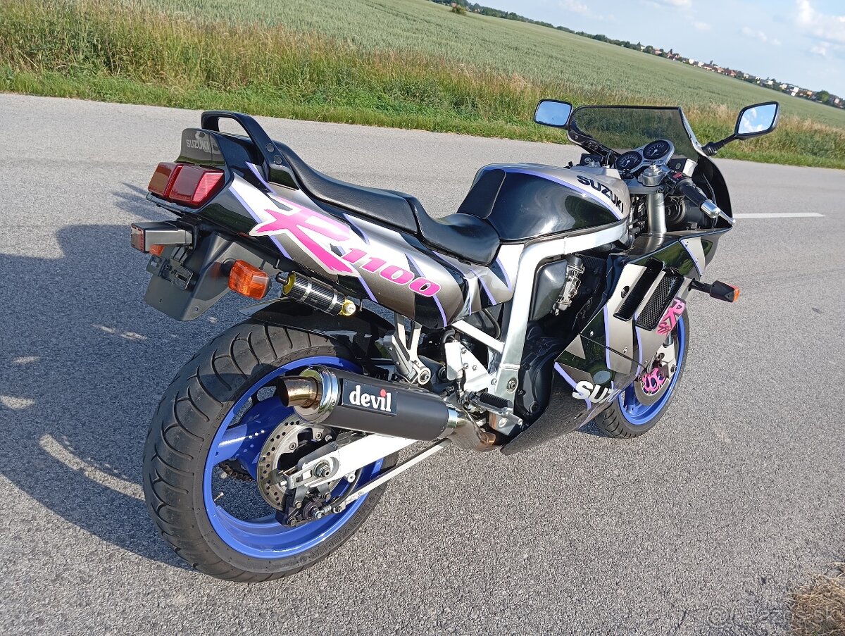 Suzuki GSX-R 1100.