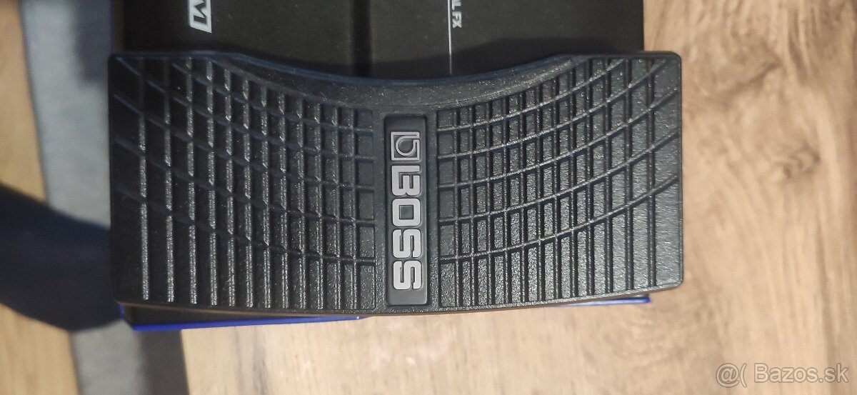 Boss GT-1 Gitarový multiefekt