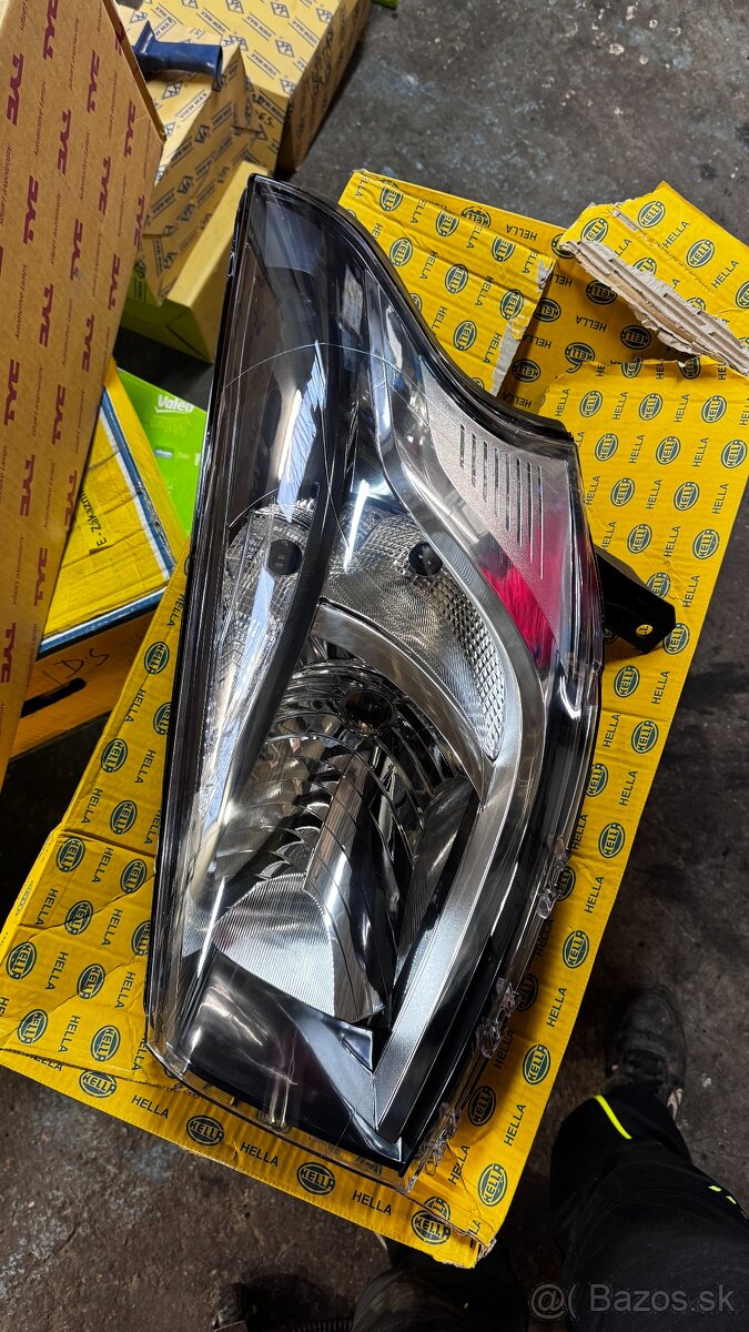 Pravý predný svetlomet Škoda Fabia II, Roomster