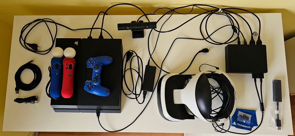 Predám PS4 500GB, 3x ovládač + PSVR1 (pre PS4 aj PS5)