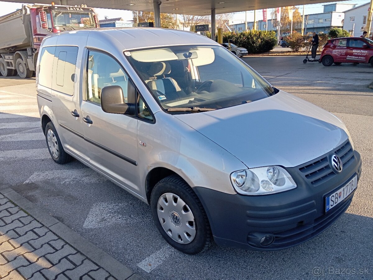 Volkswagen Caddy LIFE 1.9tdi 7 miestne