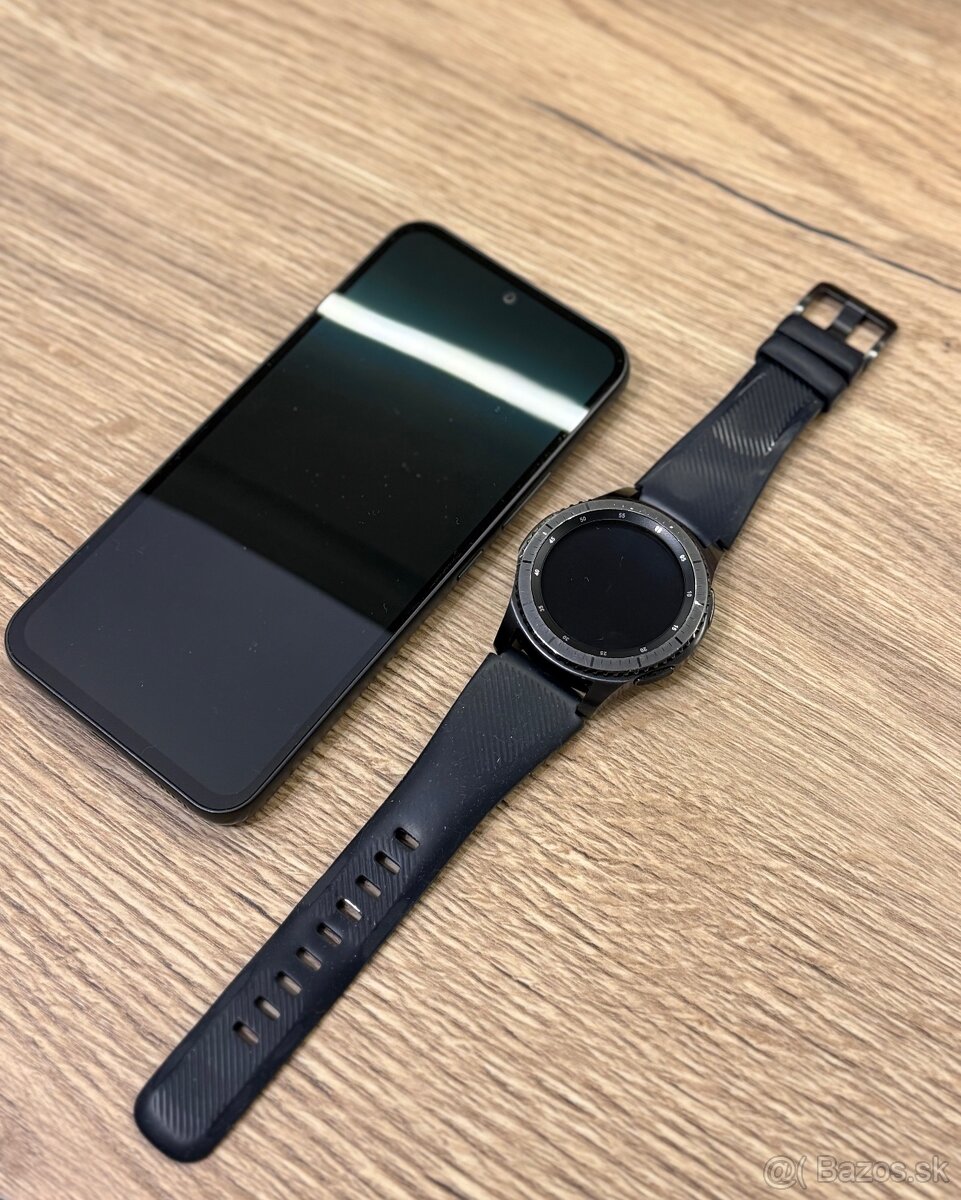 Samsung Galaxy A54 5G a hodinky Samsung Gear S3