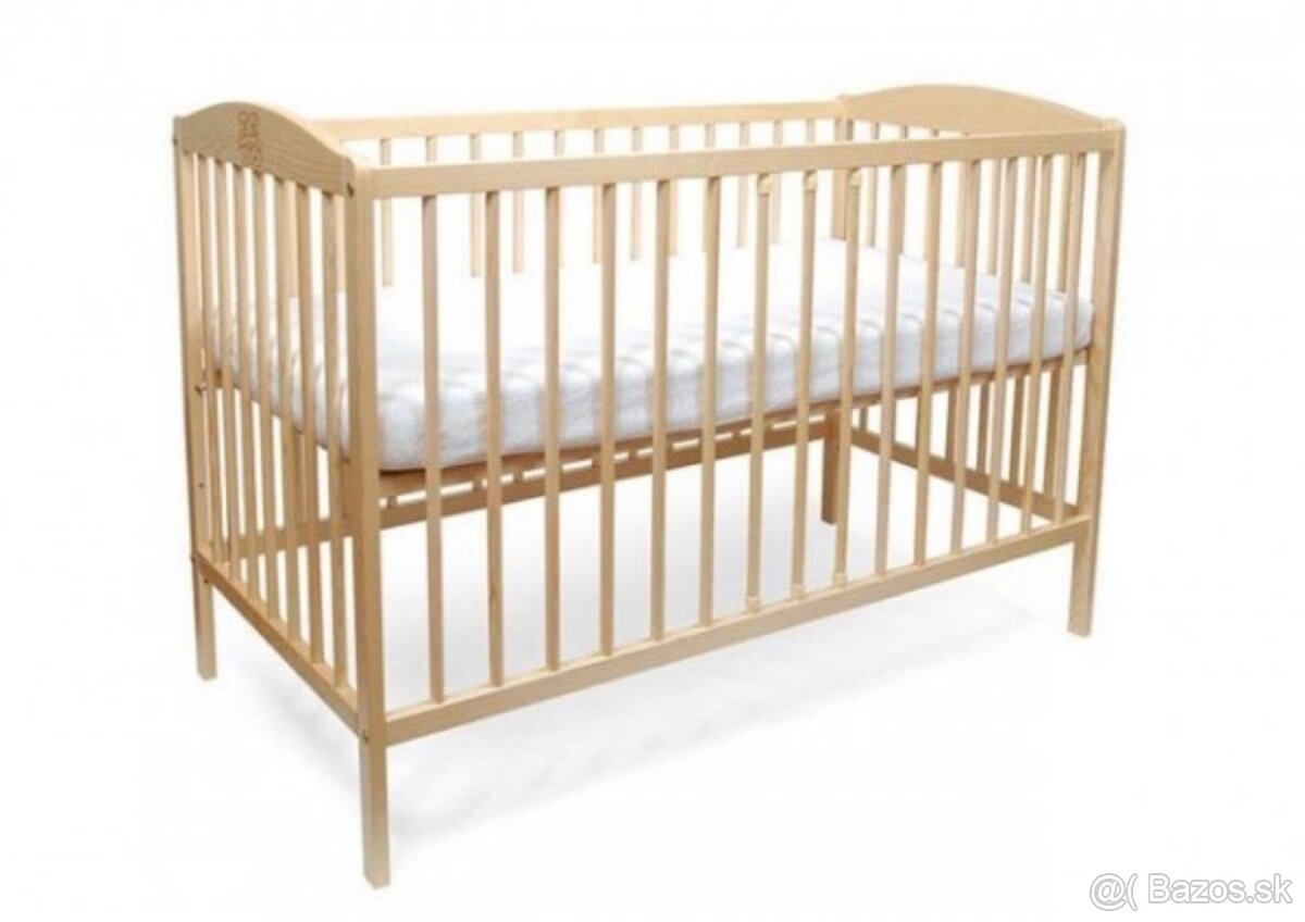 Drevená detská postieľka