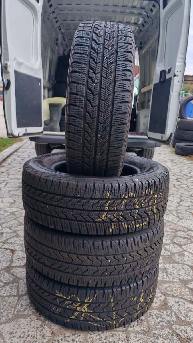 Zimné pneu 235/65 R16C --- GOOD YEAR