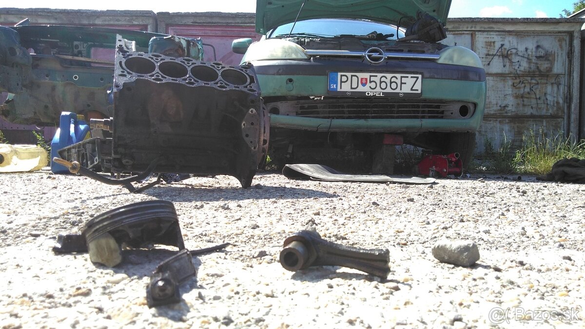 Opel Corsa C 1.2 55KW Z12XE