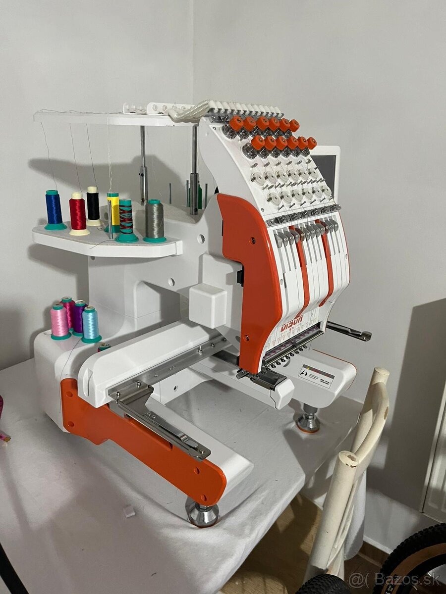 Vyšivaci stroj DISON