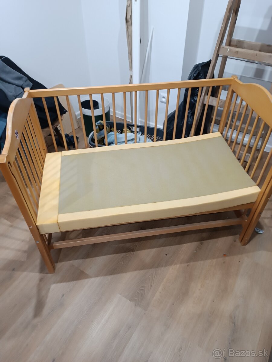 Predám detskú postieľku