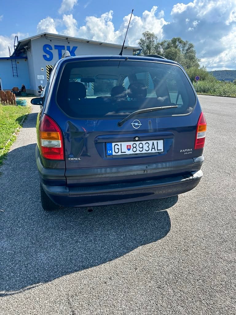 Predam v celku 7 miestne