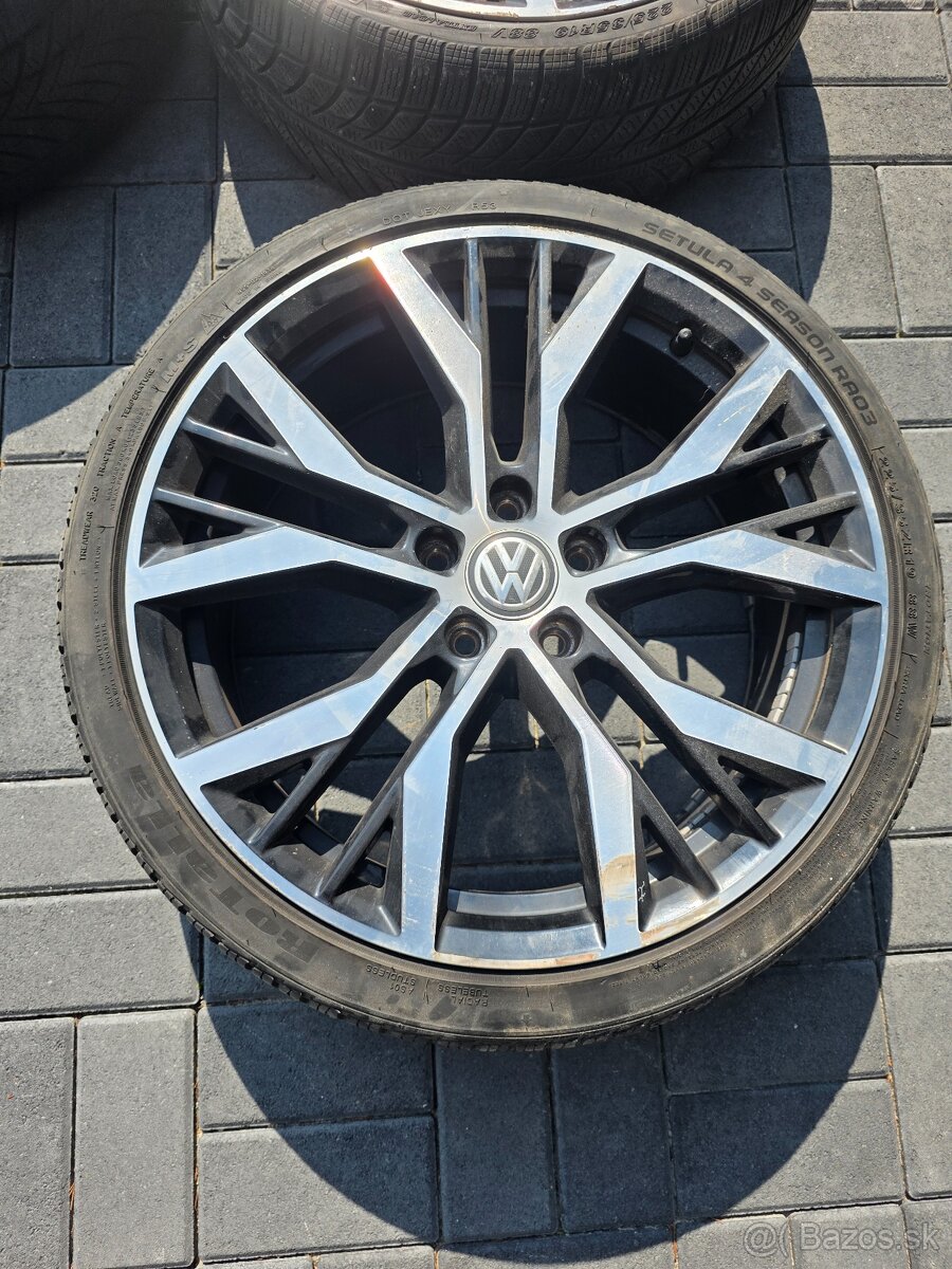 VW Santiago style R19 5x112