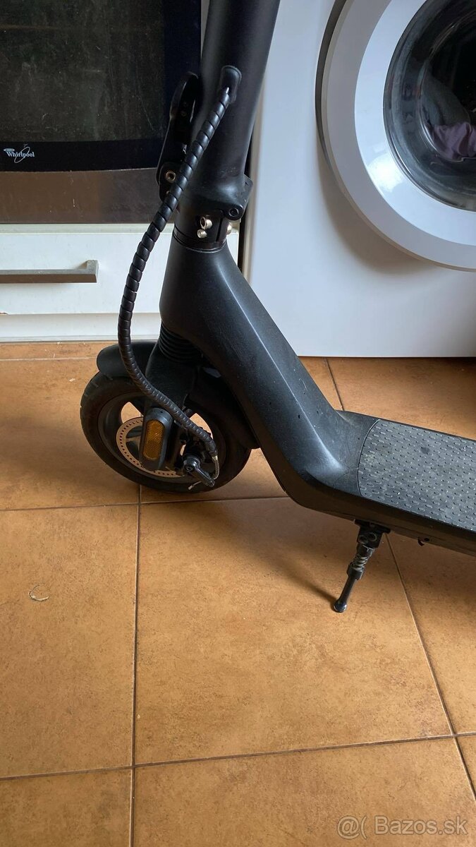 Elektricka kolobeska bluewheel 250x