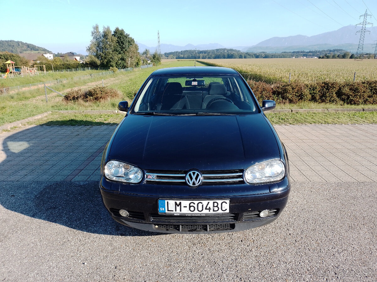 Volkswagen Golf 1.6 Highline CENA 1000 Eur