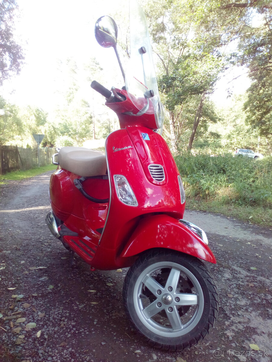 Vespa LX 125 ie