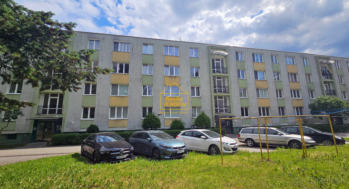 ⭐️ Veľký 4 izbový byt s 2 lodžiami, plocha 85 m2., sídl. II.