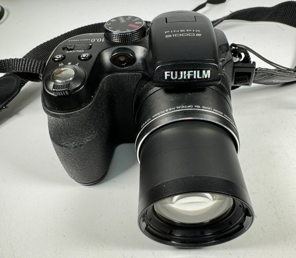 Predam FujiFilm FinePix, stav ako novy.