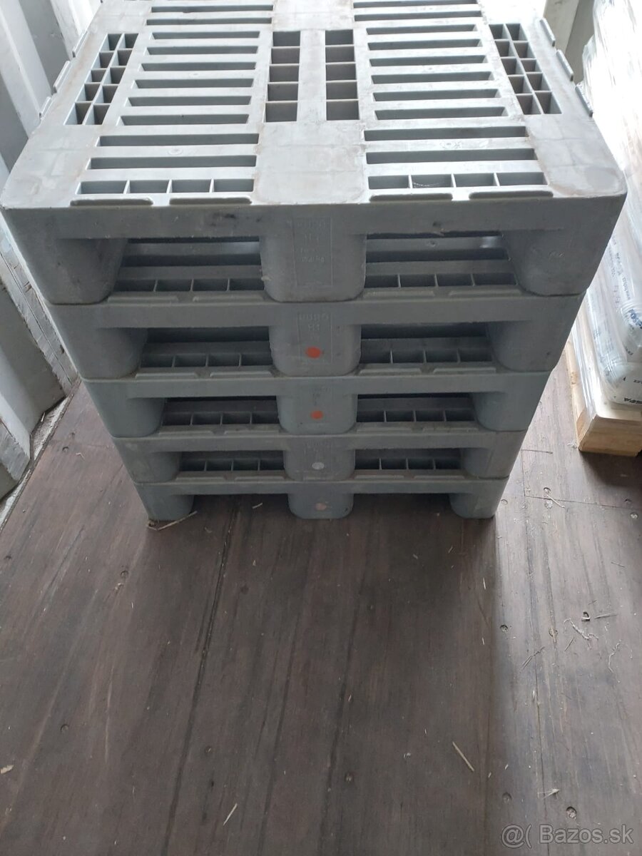 Plastové palety H1 120/80