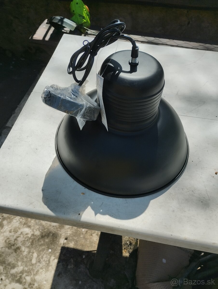 Závesná lampa