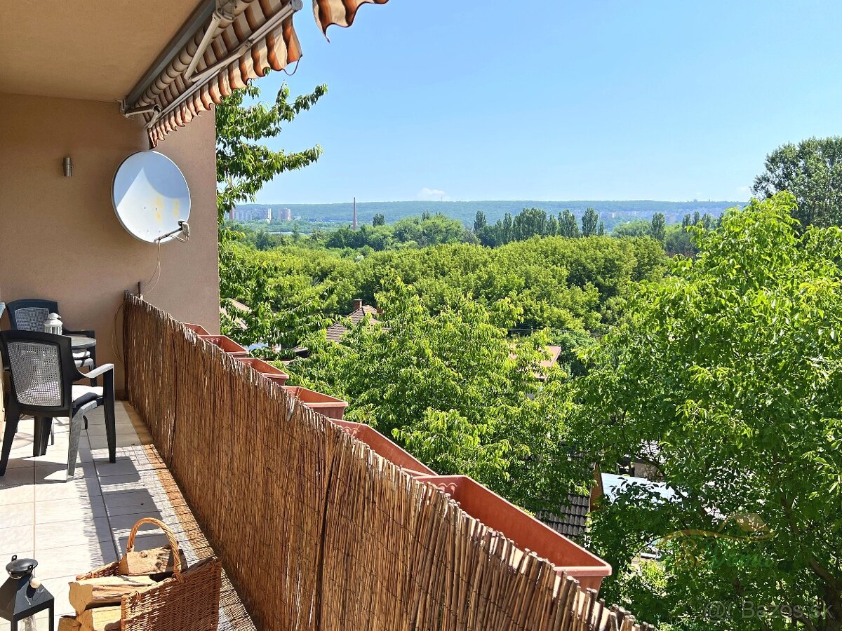 5 – izbový byt s krásnym výhľadom a garážou, Košice - Podhra