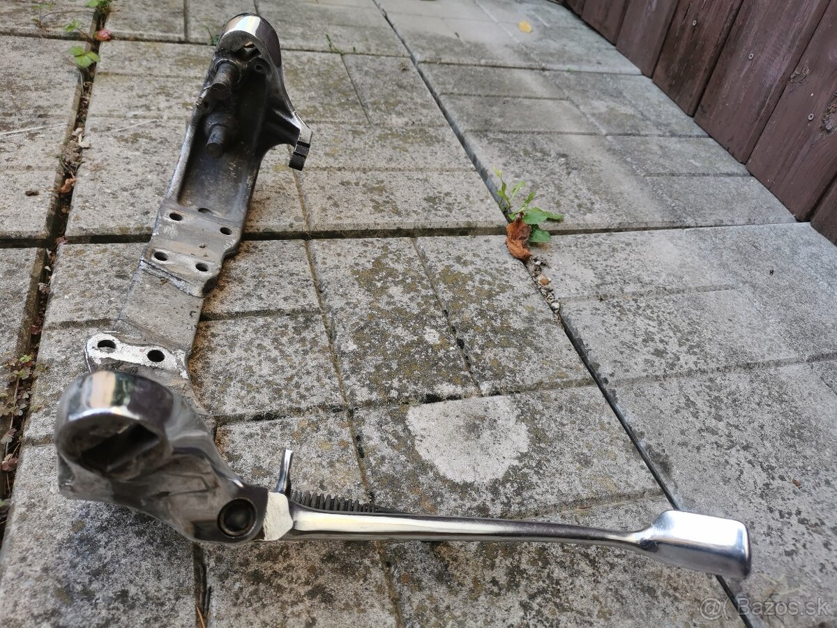 Intruder vs 800 diely