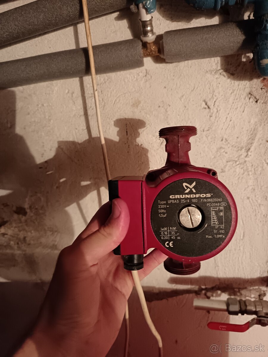 Predám obehové čerpadlo na kotol - pikola