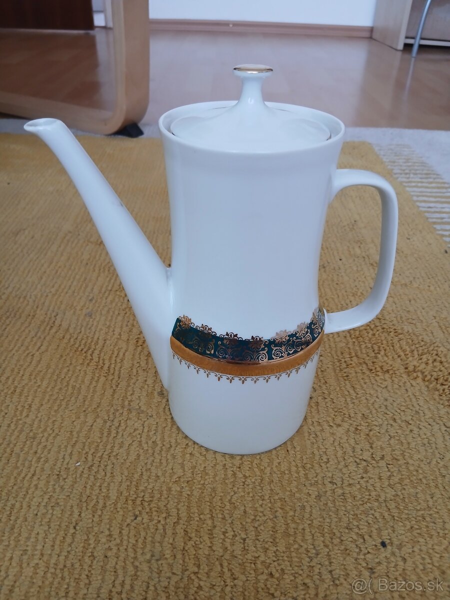 Predam porcelanovy cajnik