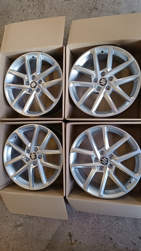 R18 5x114,3 mm BORBET strieborné (toyota, suzuki)