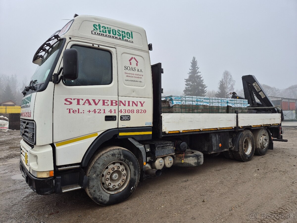 VOLVO s Hydraulickou rukou HIAB