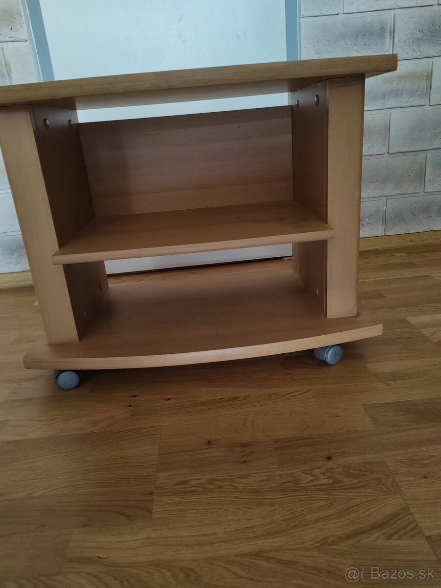 Predám kusový nábytok