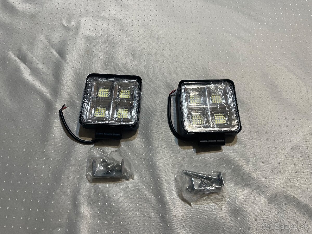 Led pracovné svetlo 192W 11x11cm kocka