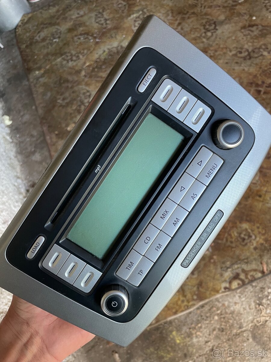 original vw autoradio RCD500 mp3 so zabudovanym CD menicom