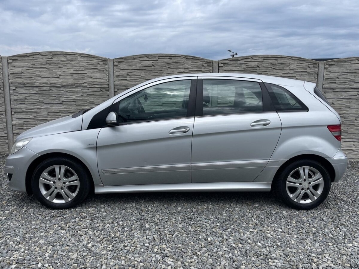 Mercedes-Benz Třídy B 220CDi 170PS AVANTGARDE 152TKM