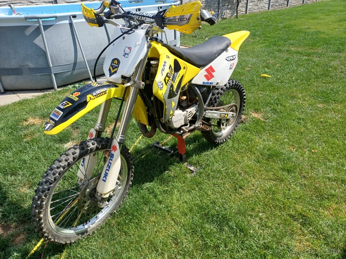 Suzuki RM 85