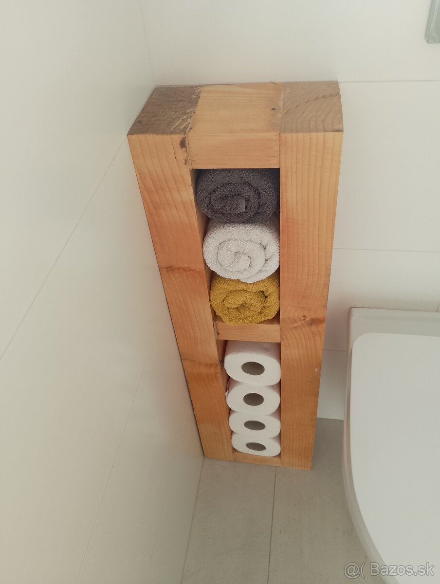 Stojan na wc