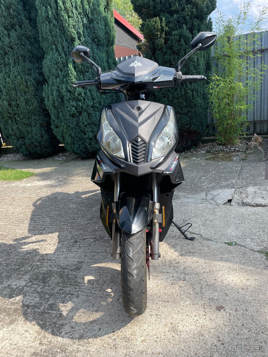 Adamoto 125