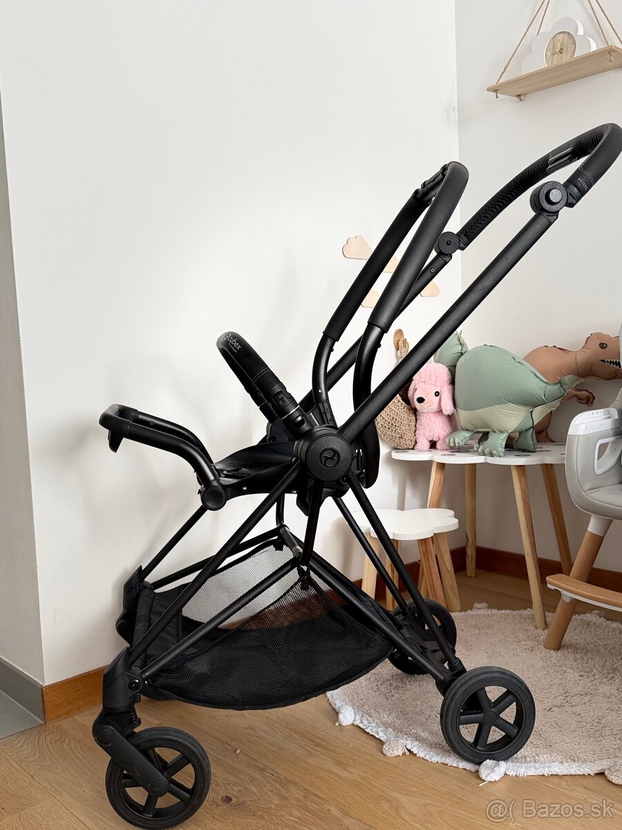 Cybex mios 3.0 matt black