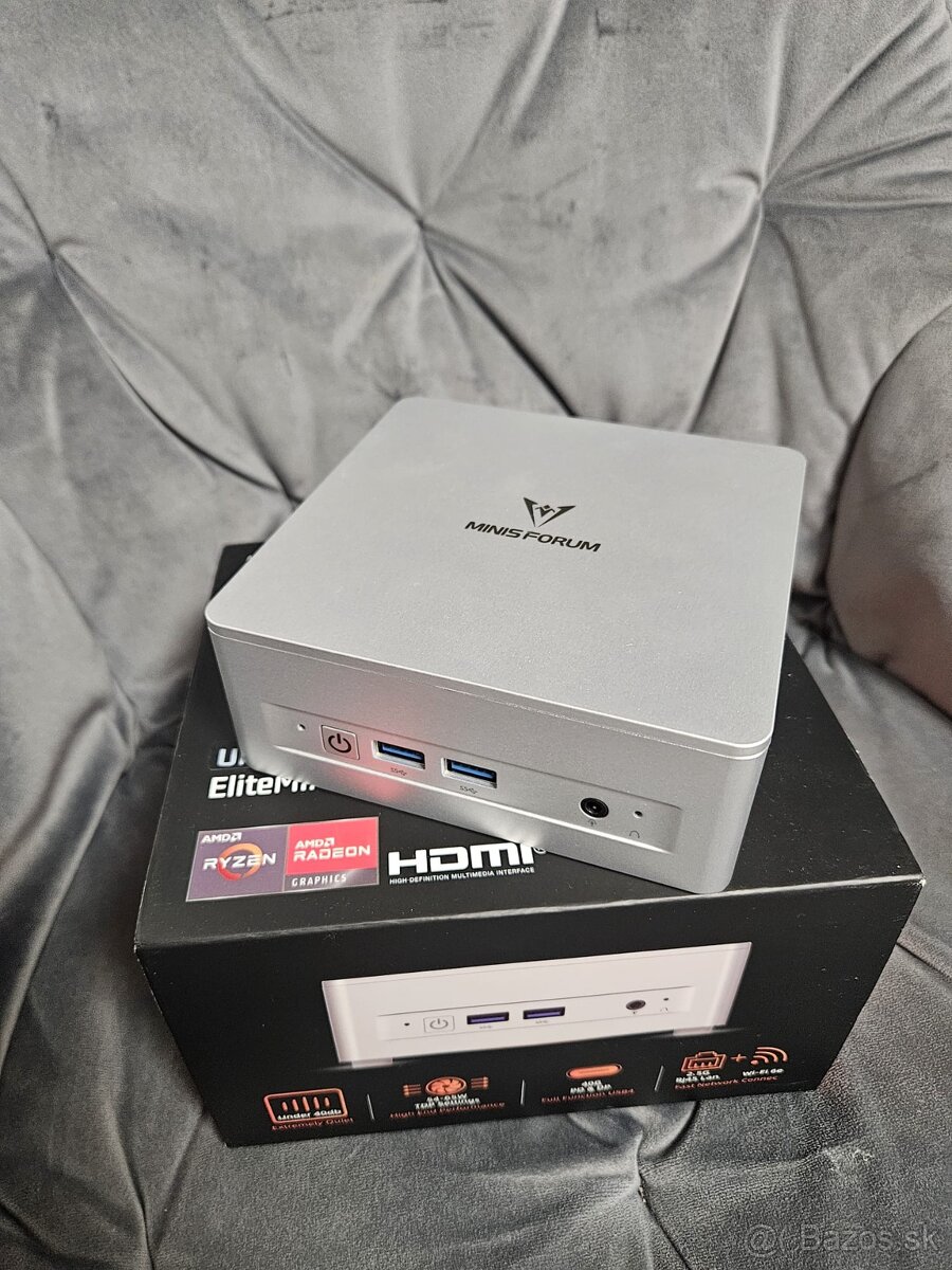 MiniPC MinisForum Ryzen 7 8745H / 32GB RAM / 512GB SSD /780M