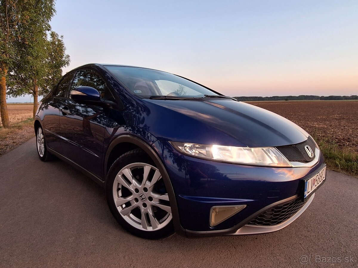 Civic 8g 1.8 i-vtec Sport