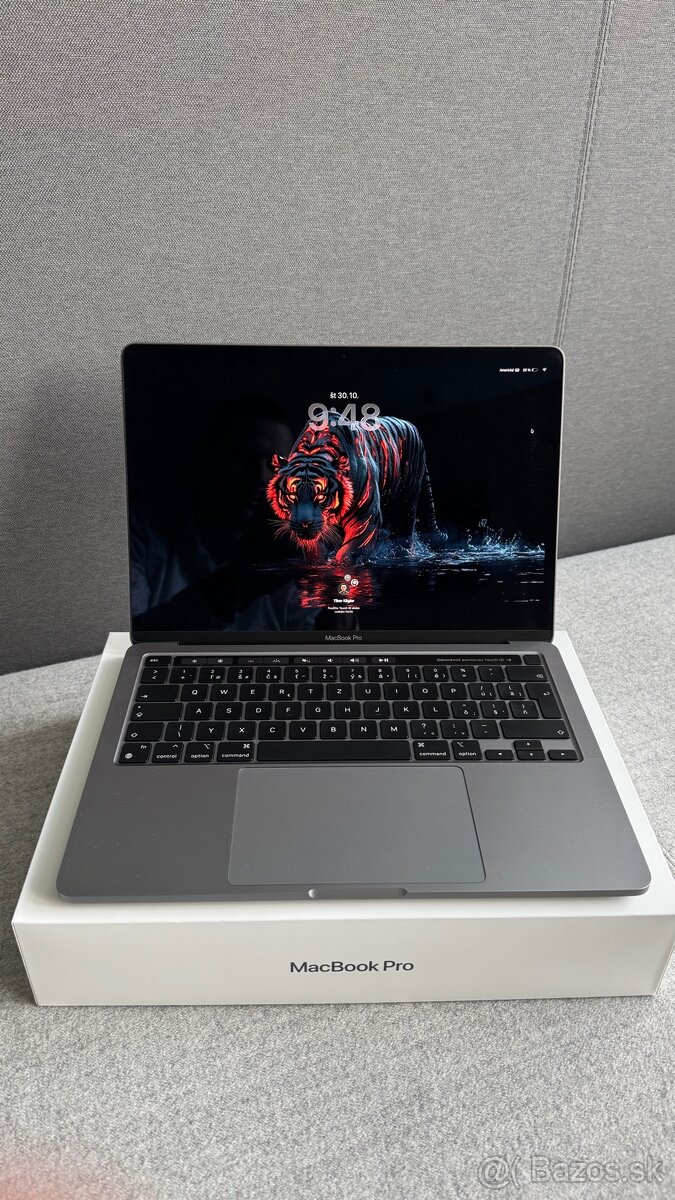 Apple MacBook Pro M1, 13,3” Retina – rok výroby 2020