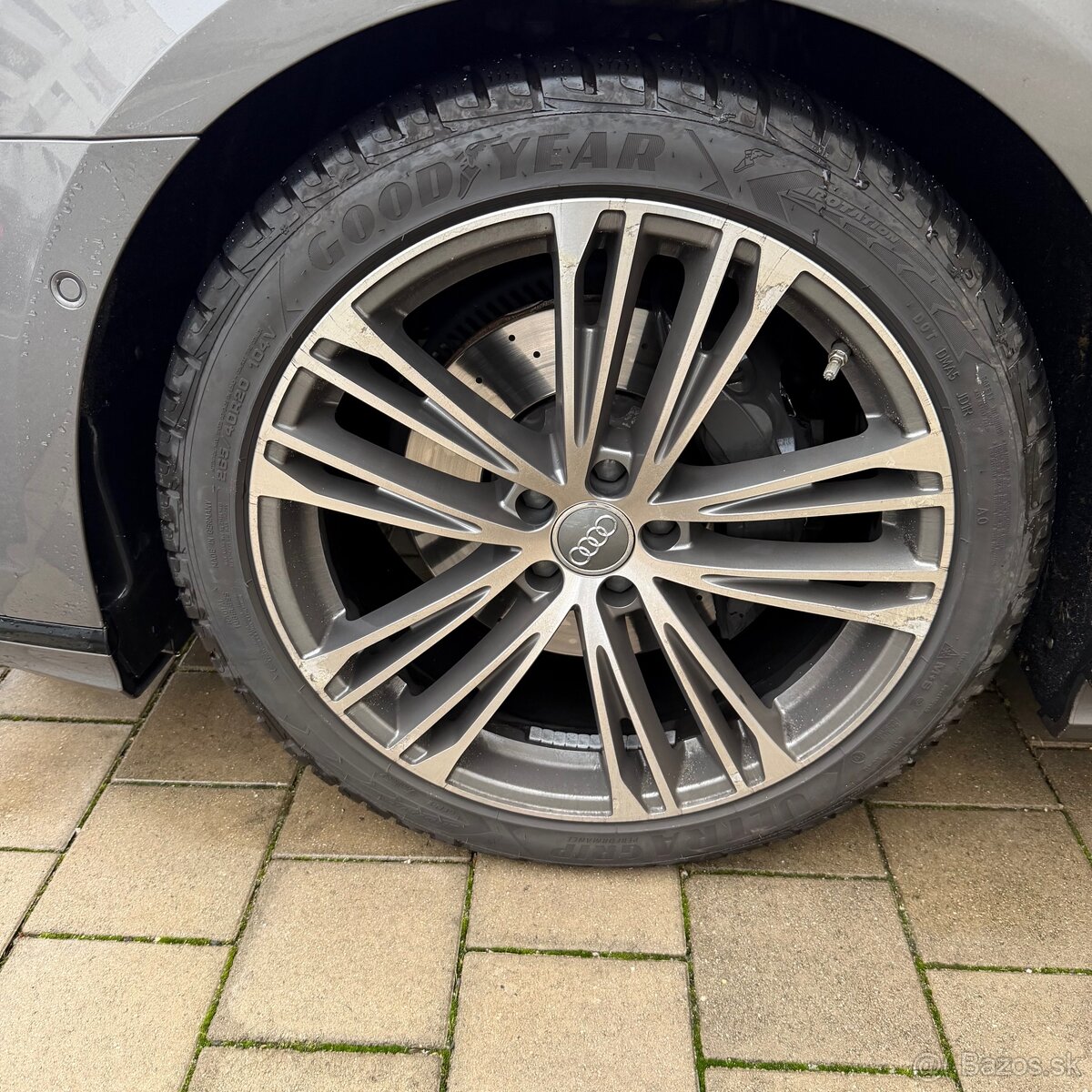 R20 265/40 originál Audi zimné Pneu