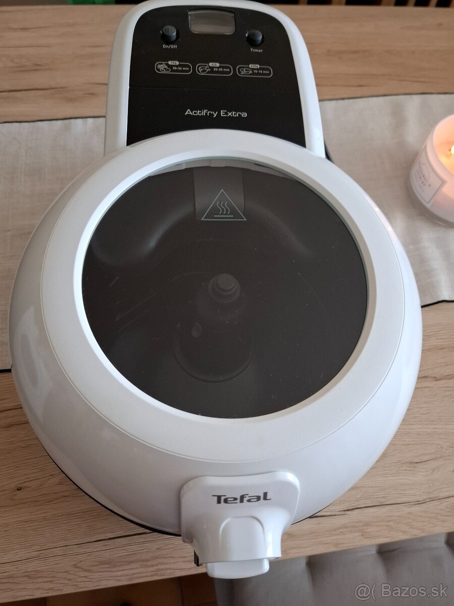 Teplovzusna friteza Tefal