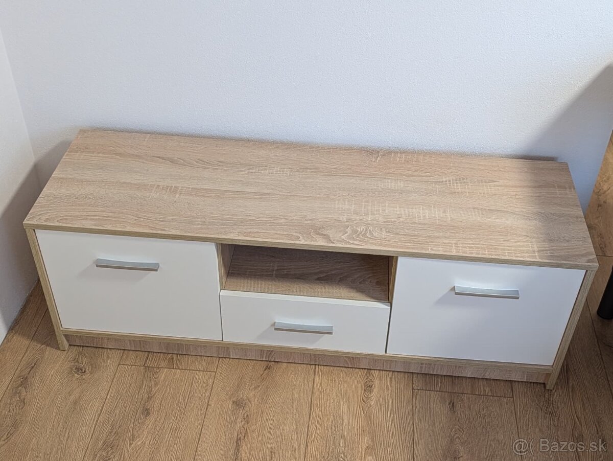 TV stolík