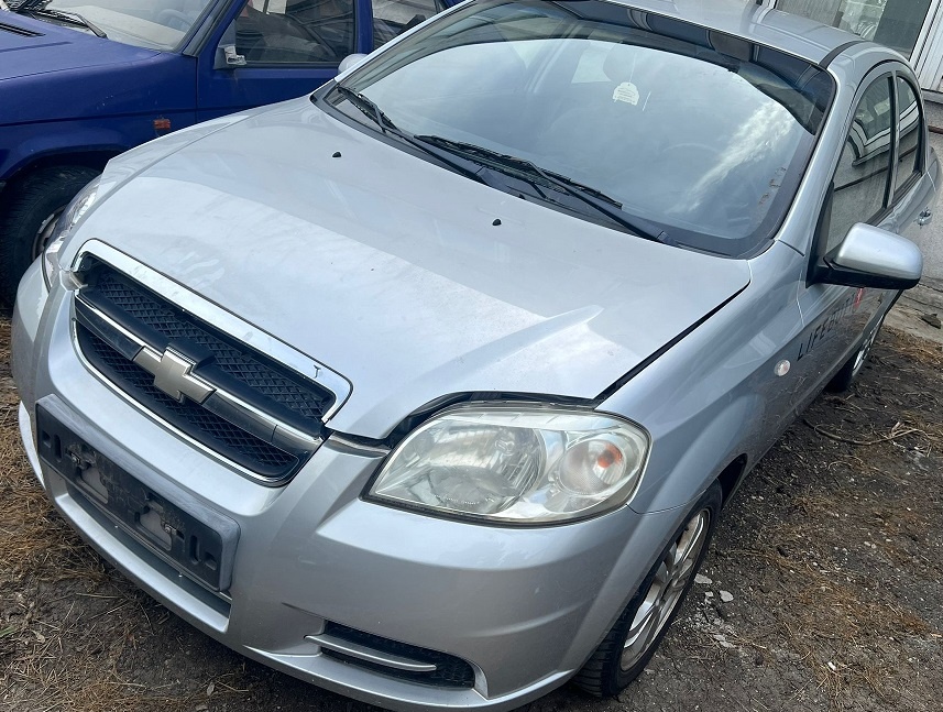 Chevrolet Aveo 1.4 2009 predám kapota, nárazník, MOTOR F14D3