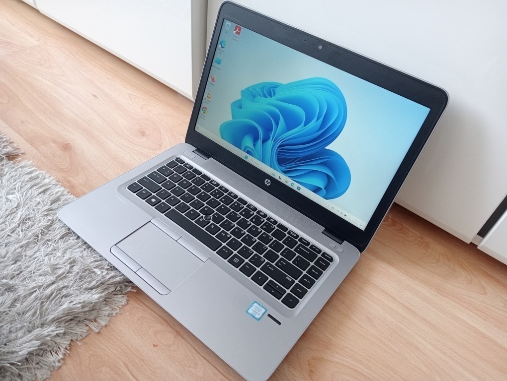 HP elitebook 840 G3 / 8gb ram / Intel core i5 / Windows 11-