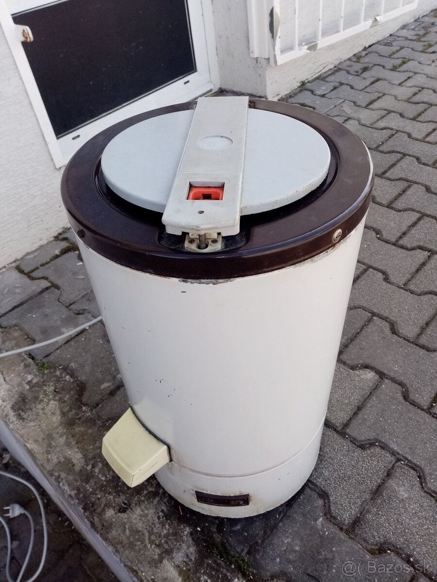 žmýkačka