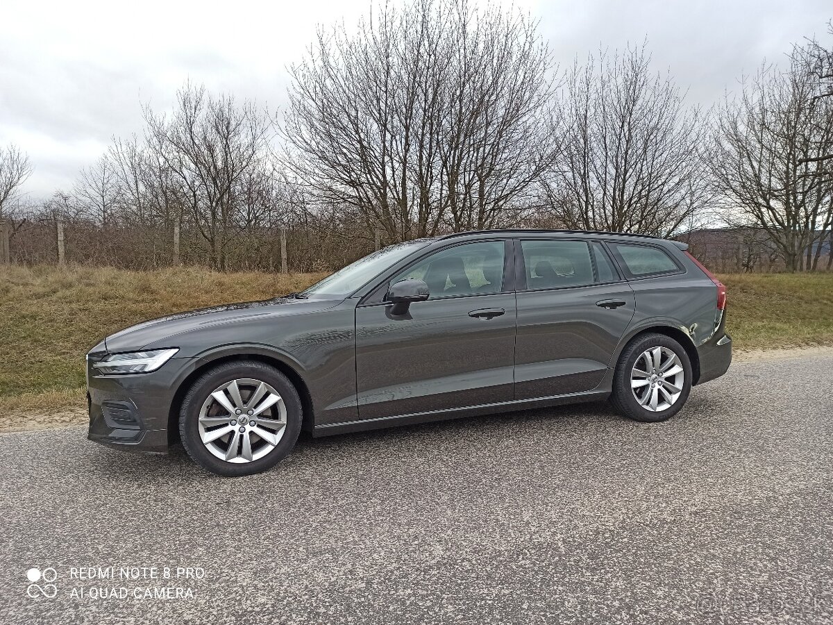 Volvo V60 2.0 benzin, automat, rok 2020