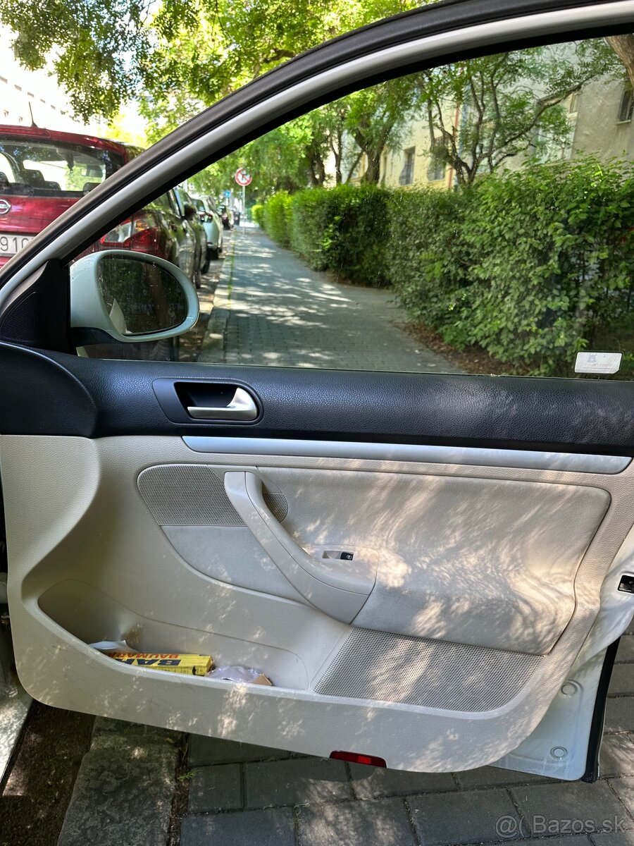 Interier Golf 6
