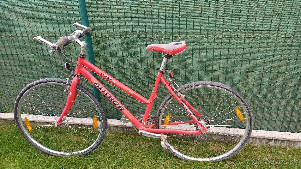 Trekový bicykel