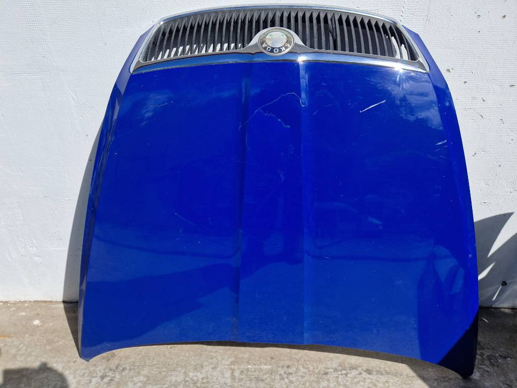 Škoda Octavia 2 II 2004- kapota s maskou