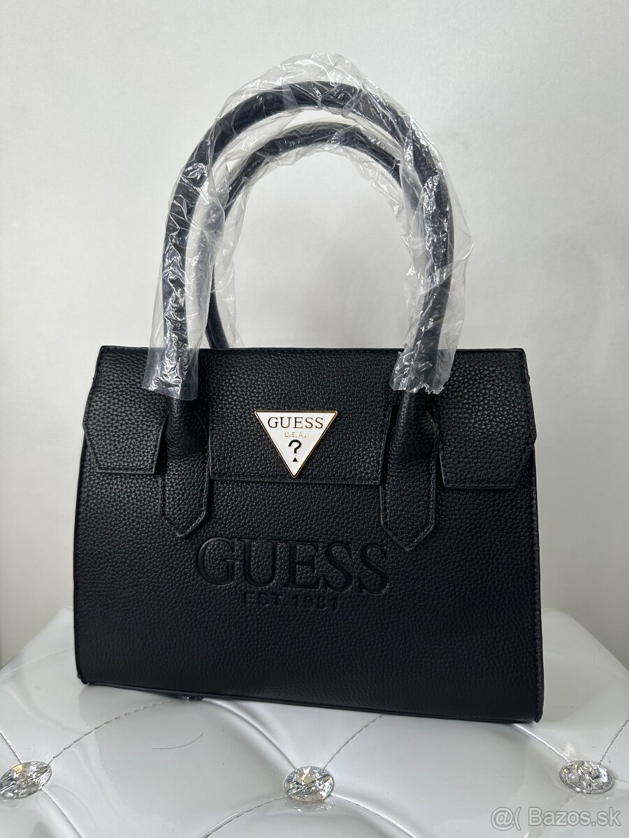 guess cierna kabelka