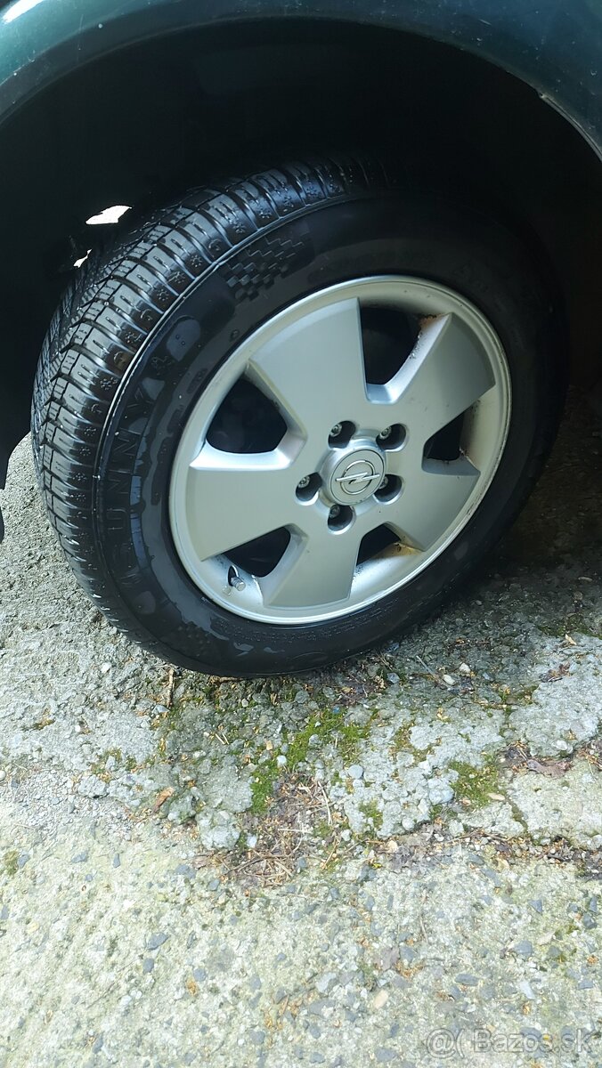 195/60 R15