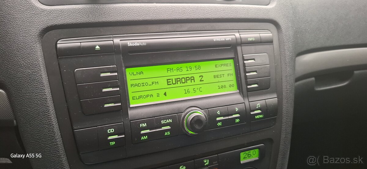Predám autoradio octavia 2